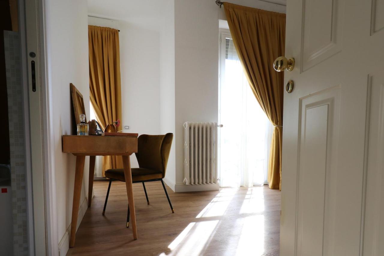 Domino Hotel Turin Luaran gambar